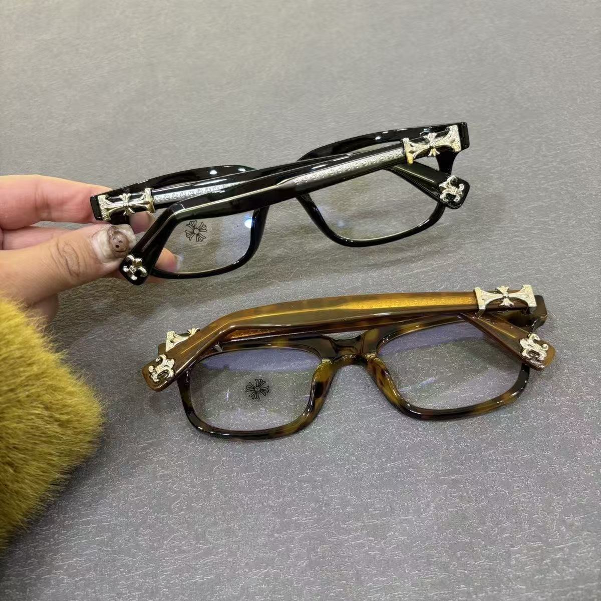 CH Iris Full-Rim Glasses
