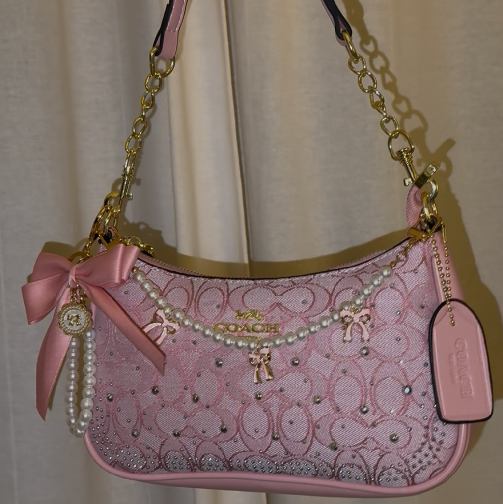 Rhinestone Teri + all charms (no box)
