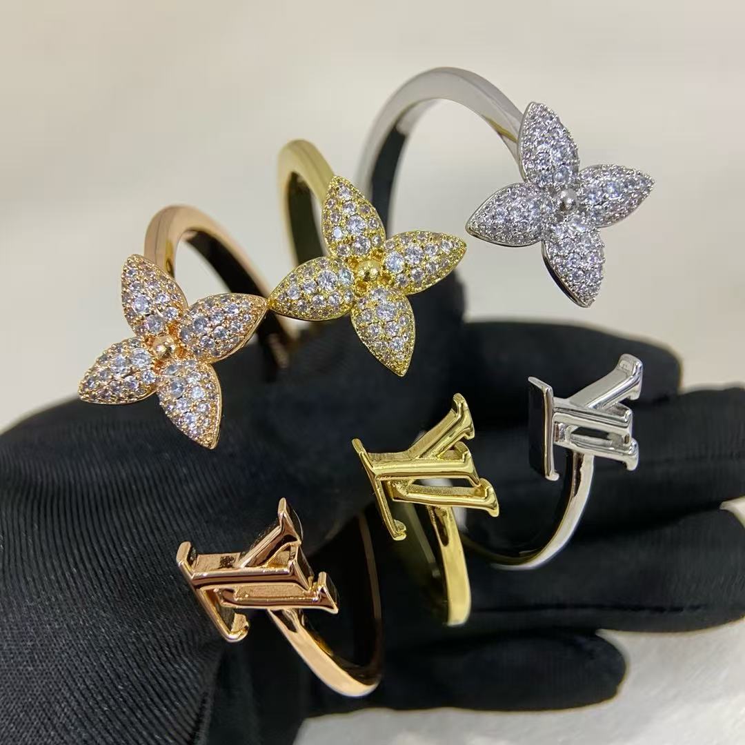Louis*Classic Letter Star Monogram Bracelet