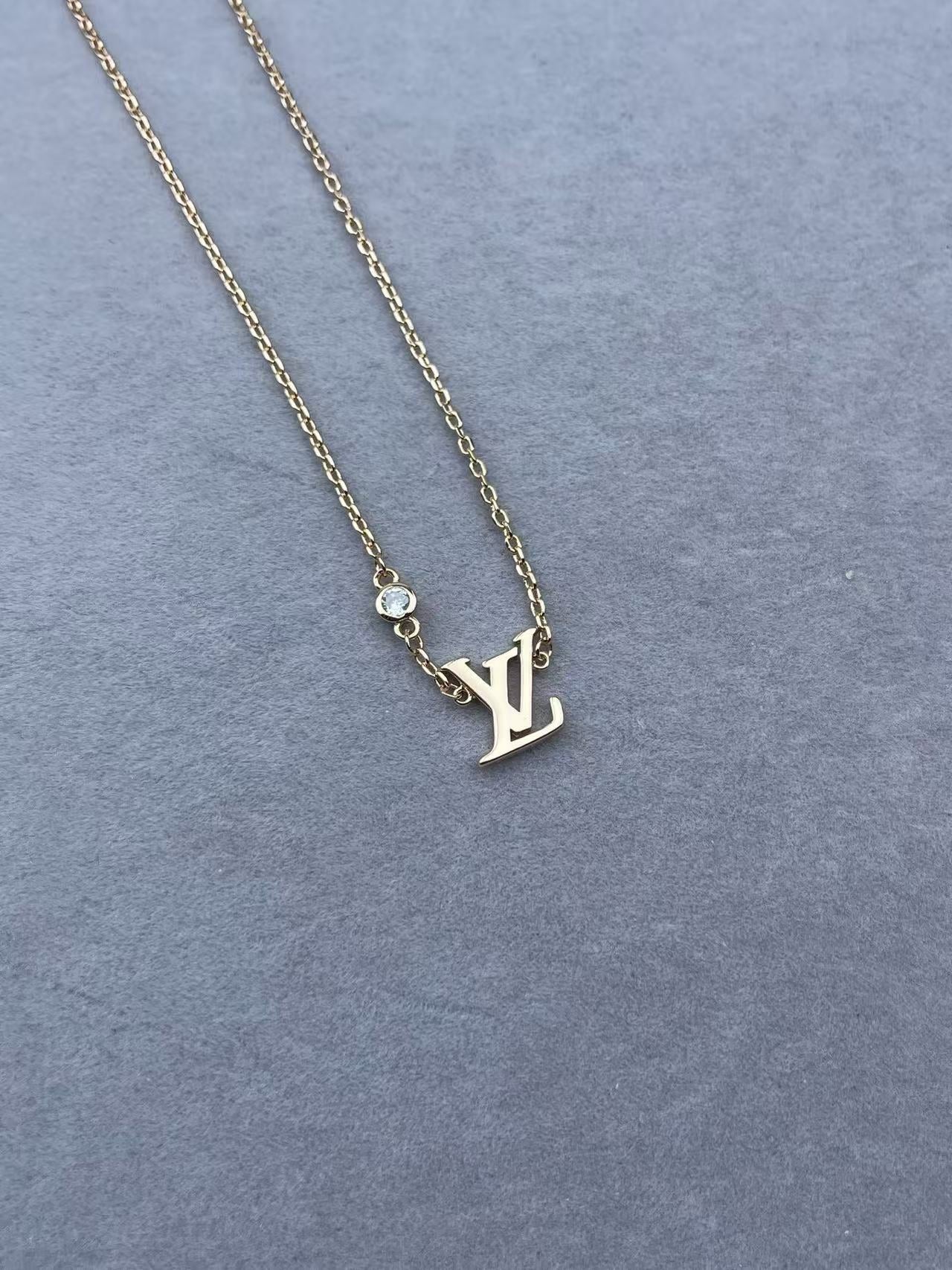 LOUIS*IDYLLE BLOSSOM logo Necklace