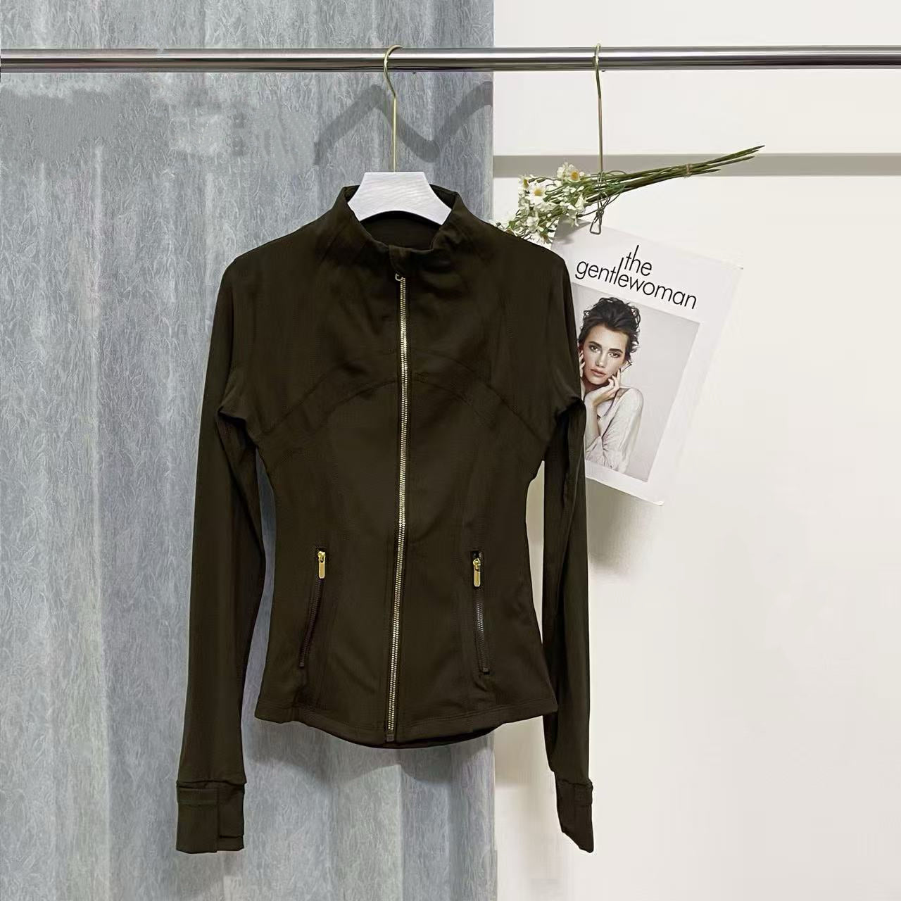 Define gold zipper