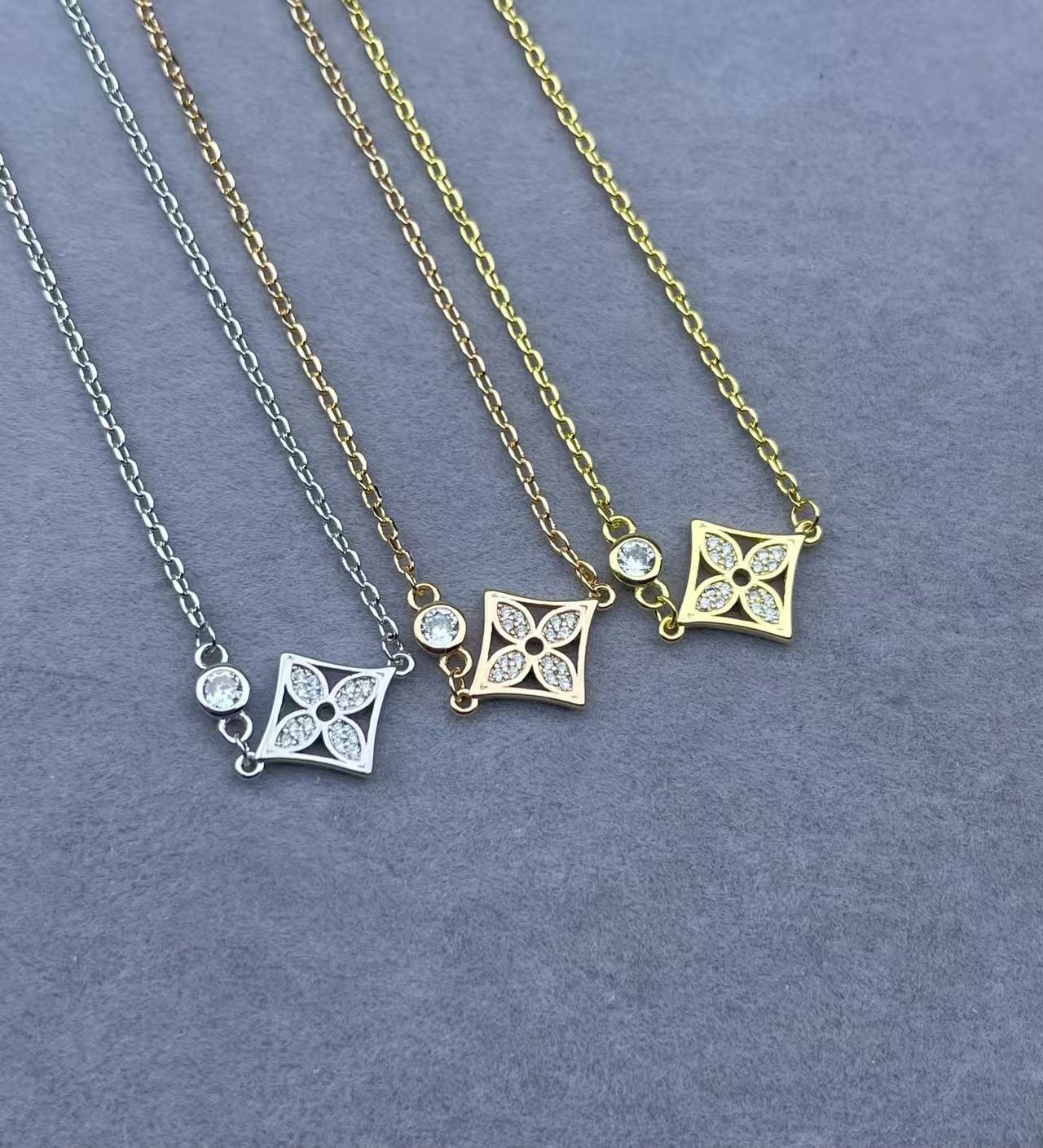 LOUIS* IDYLLE BLOSSOM Necklace