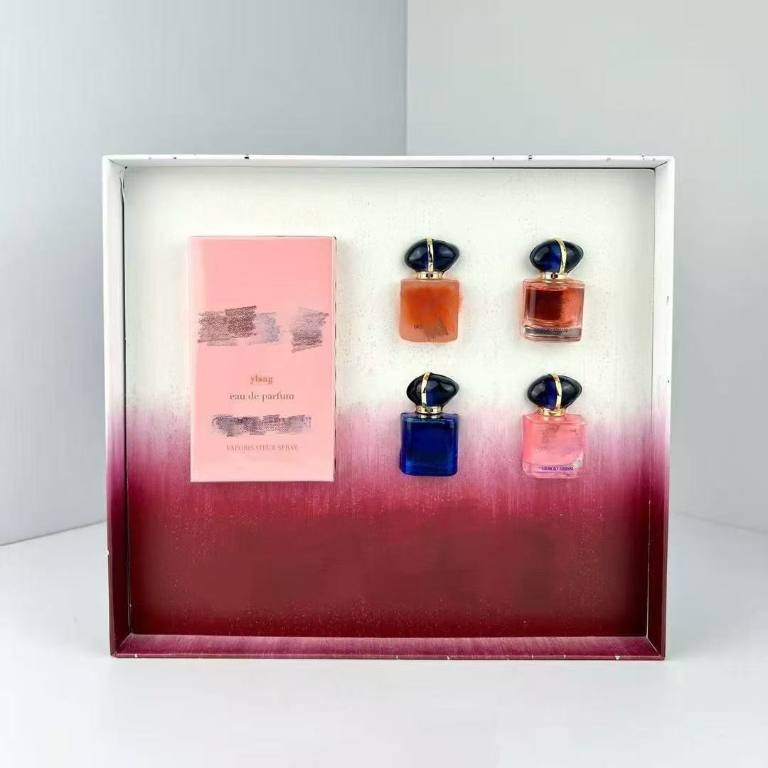 AMR gift set