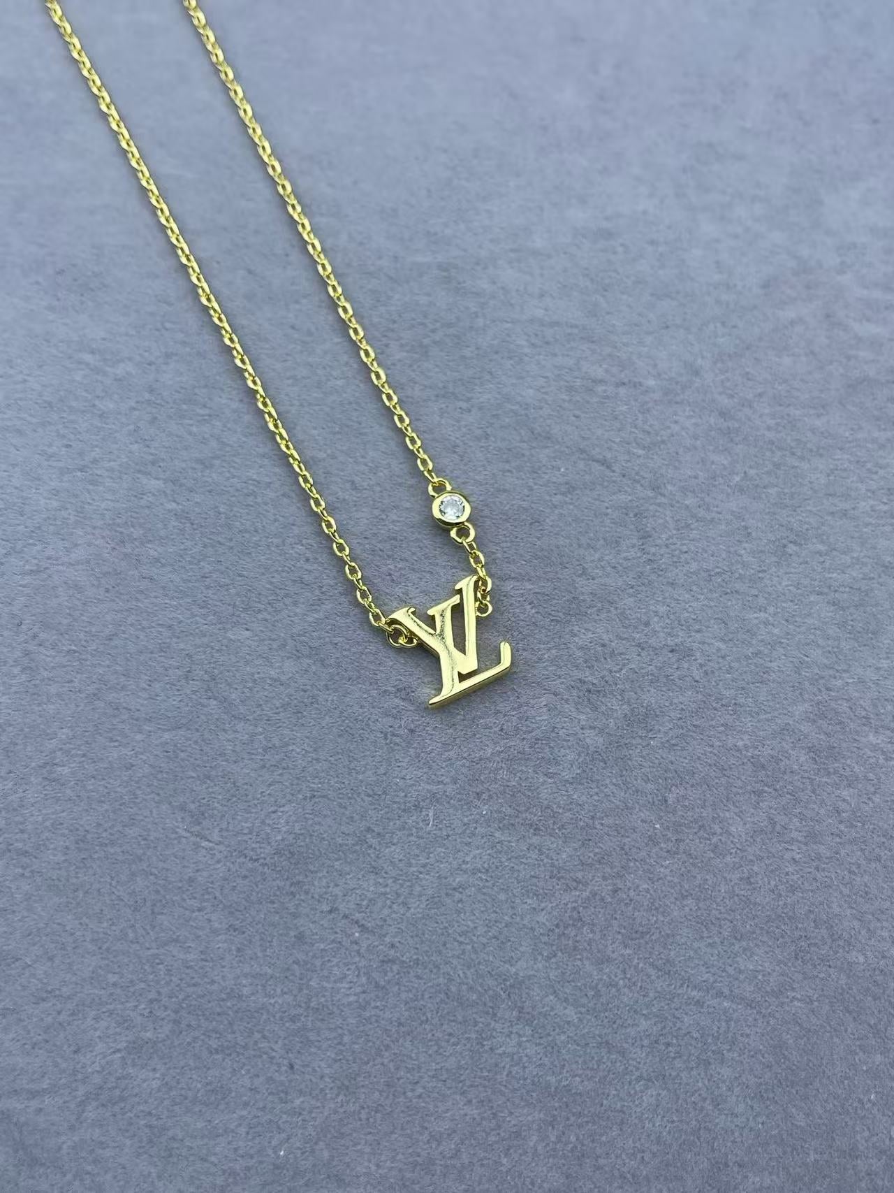 LOUIS*IDYLLE BLOSSOM logo Necklace