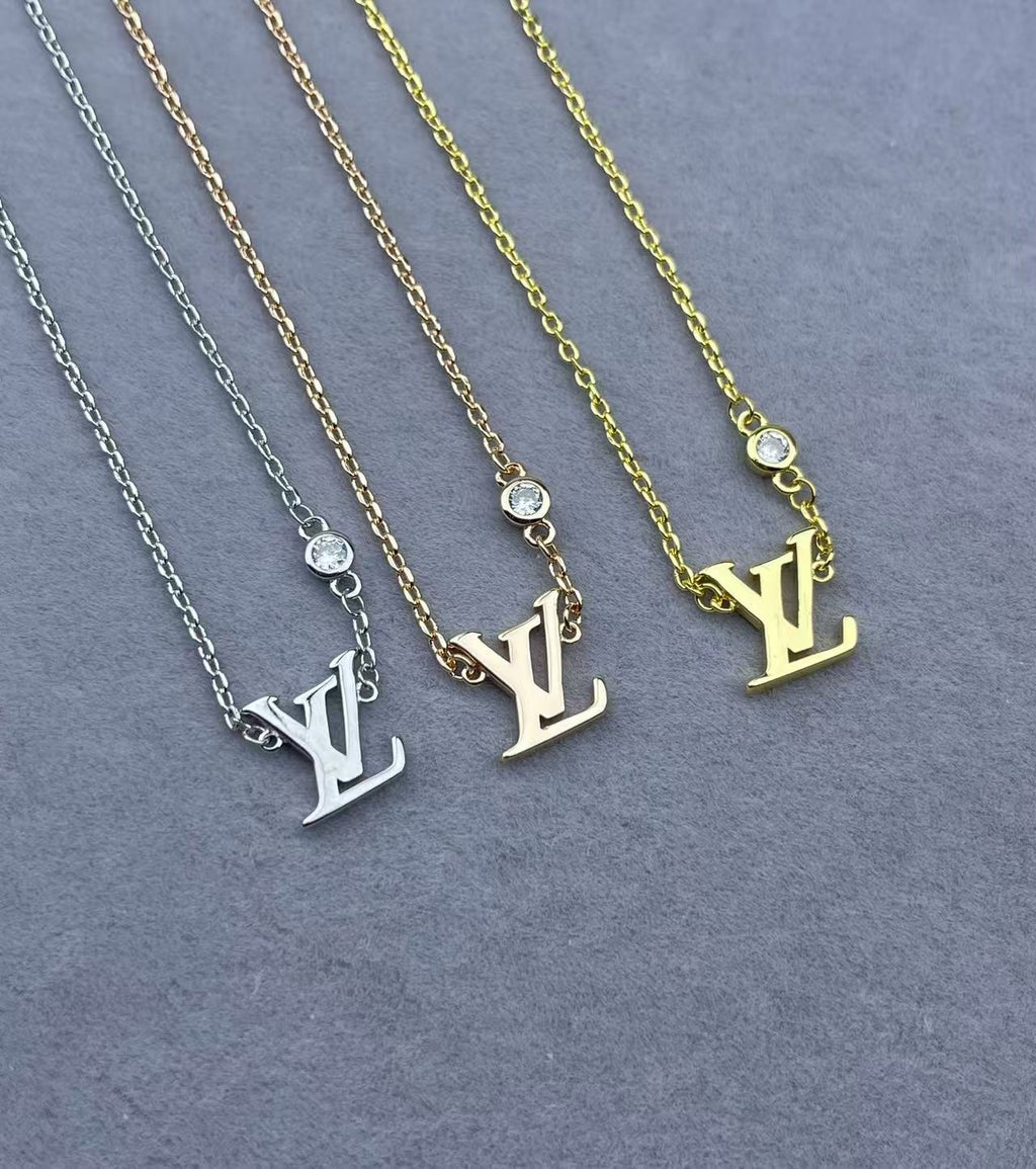 LOUIS*IDYLLE BLOSSOM logo Necklace