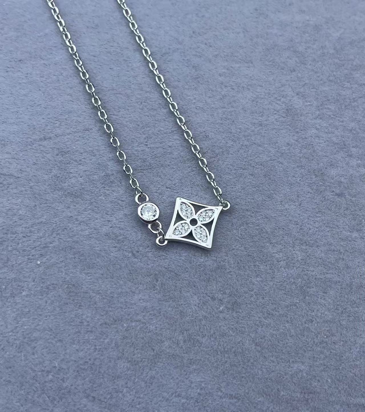LOUIS* IDYLLE BLOSSOM Necklace