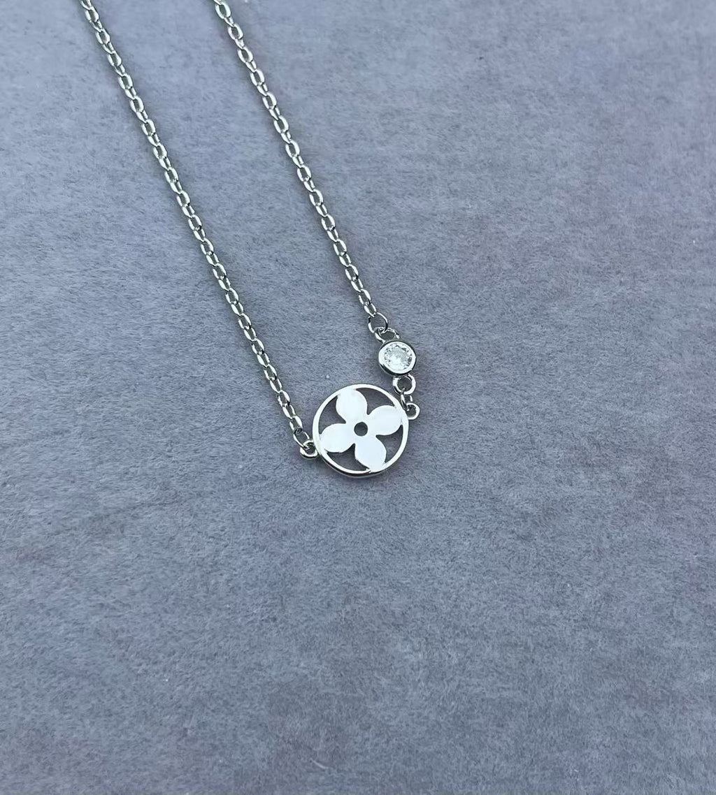 LOUIS* Idylle Blossom Necklace