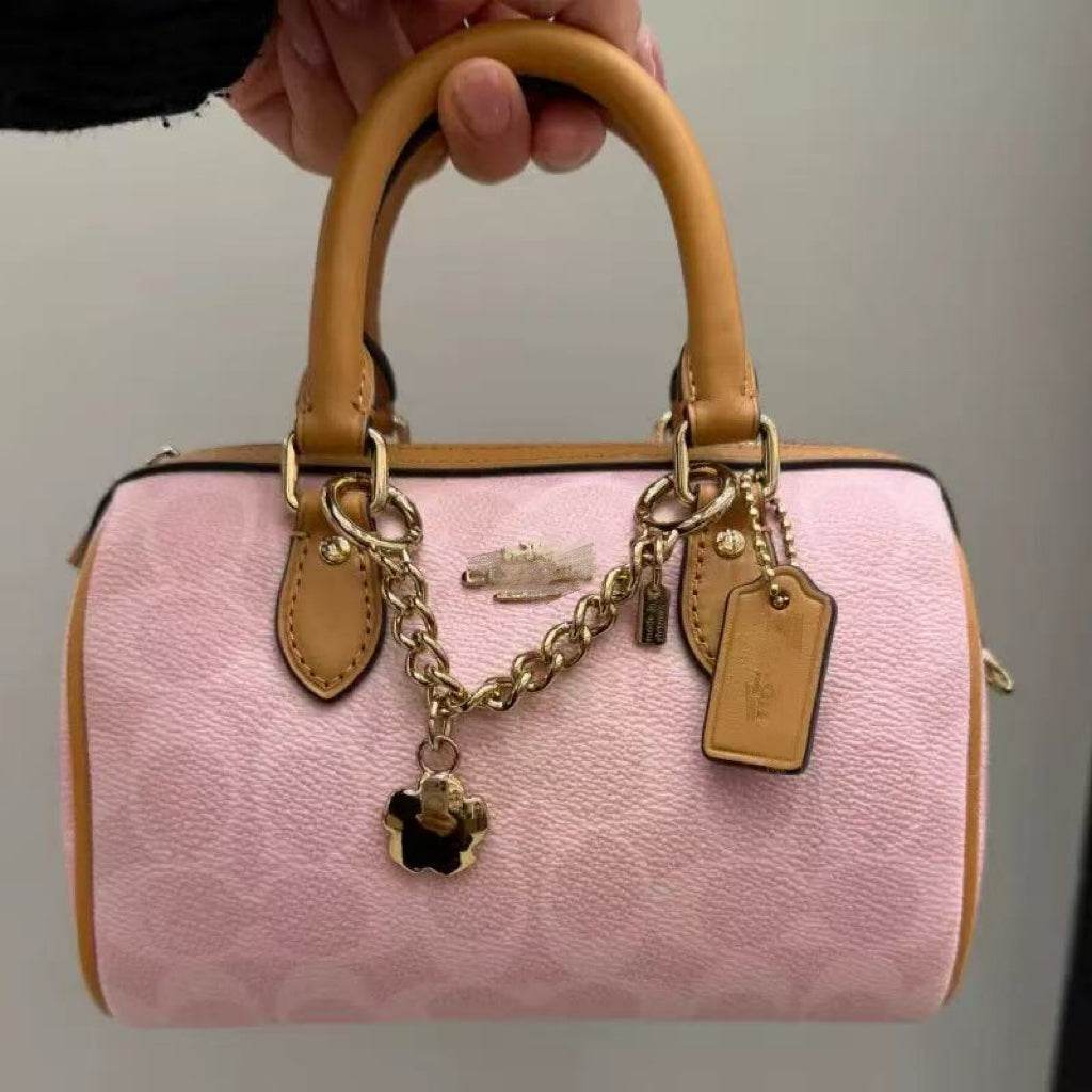Valentine’s C bag gift box (with full accessories)