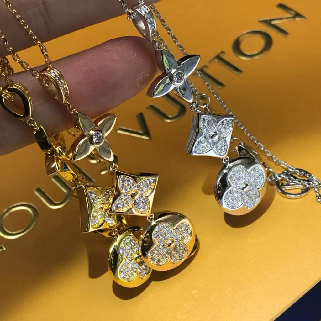 Louis* 2023 Women's 18K Shell Necklace