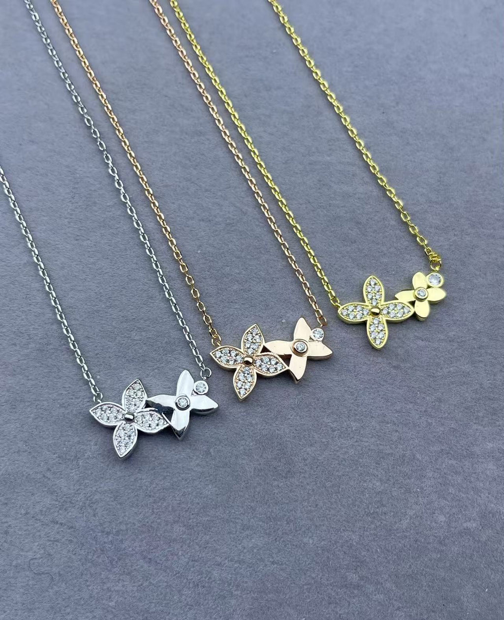 LOUIS* STAR BLOSSOM Necklace