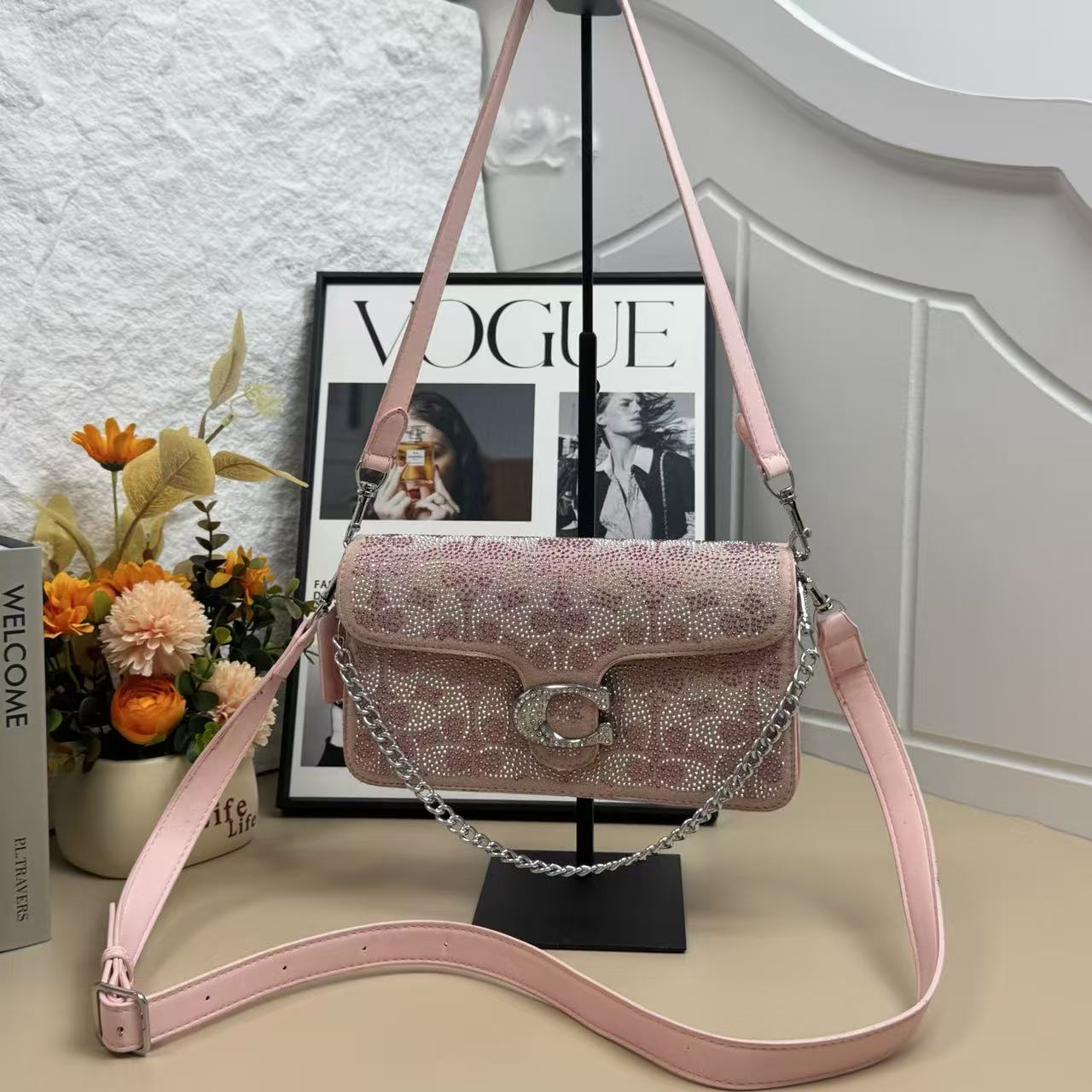 Tabby Chain Shoulder Bag