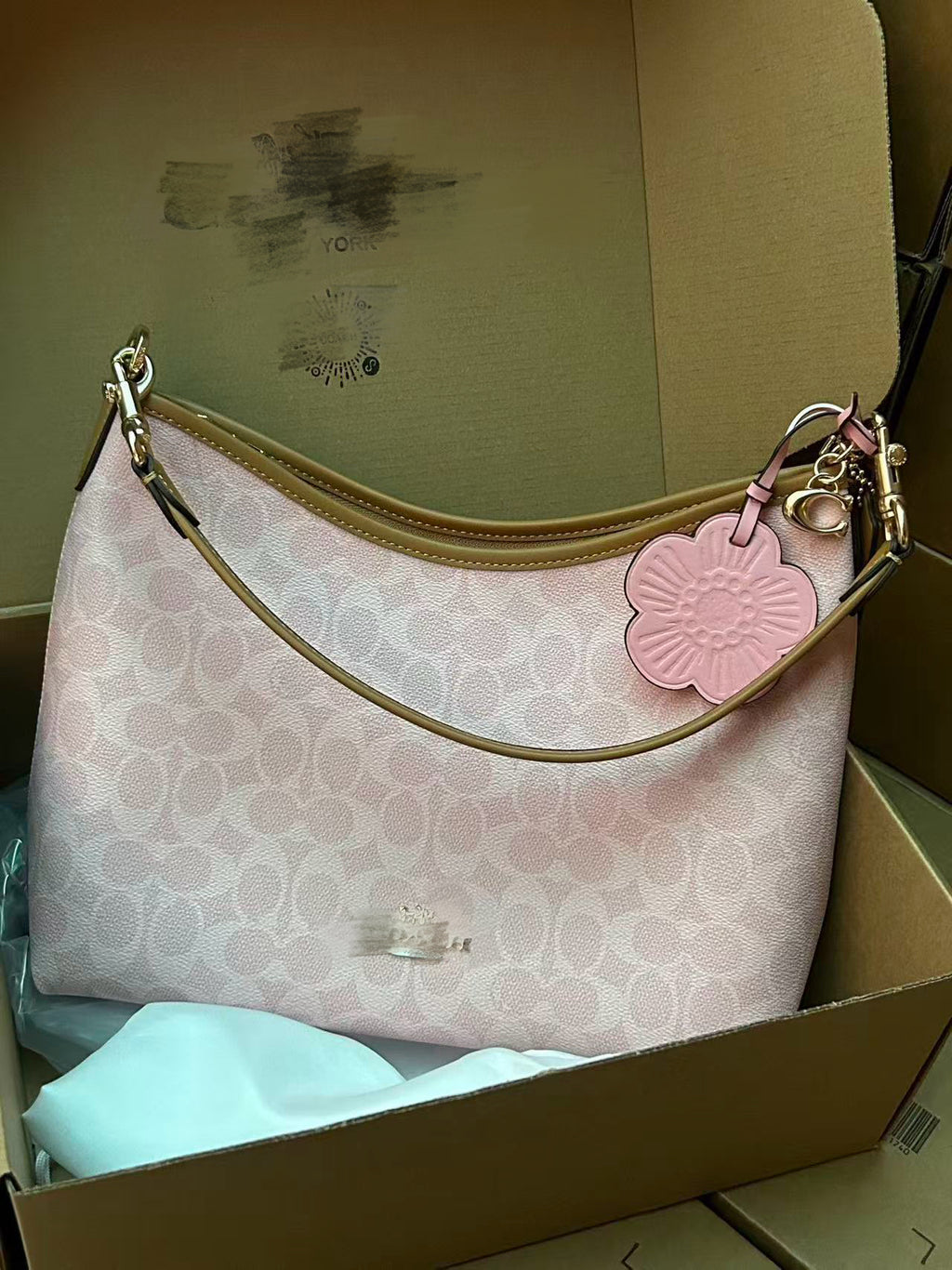 Valentine’s C bag gift box (with full accessories)