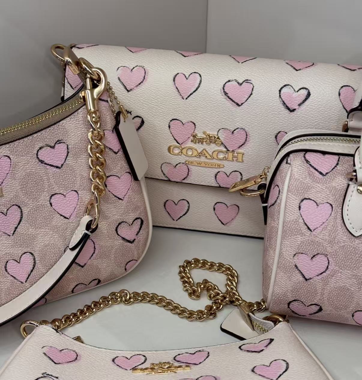 Valentine’s Limited Edition C Bag 【TOP】Gift Box Edition