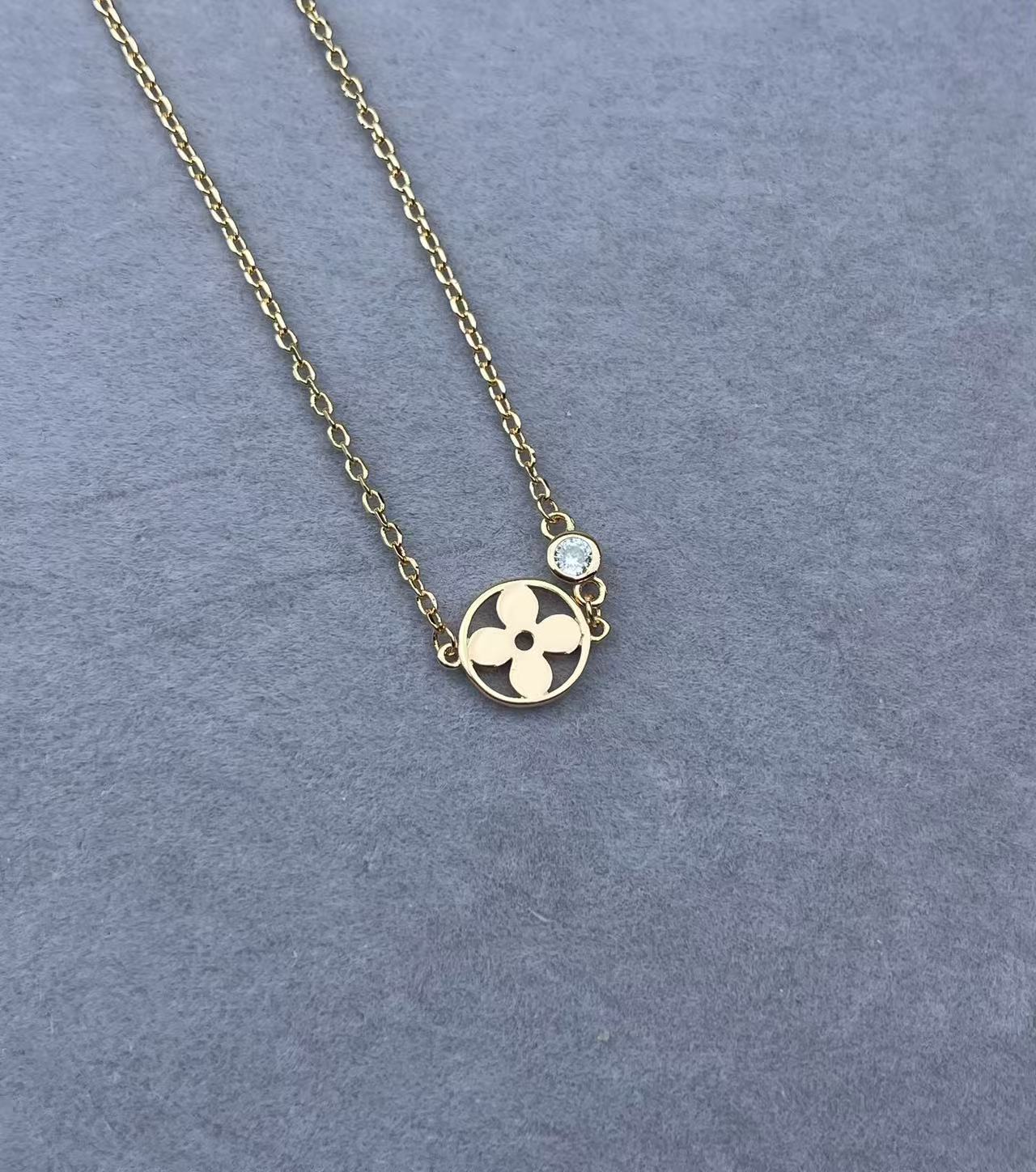 LOUIS* Idylle Blossom Necklace